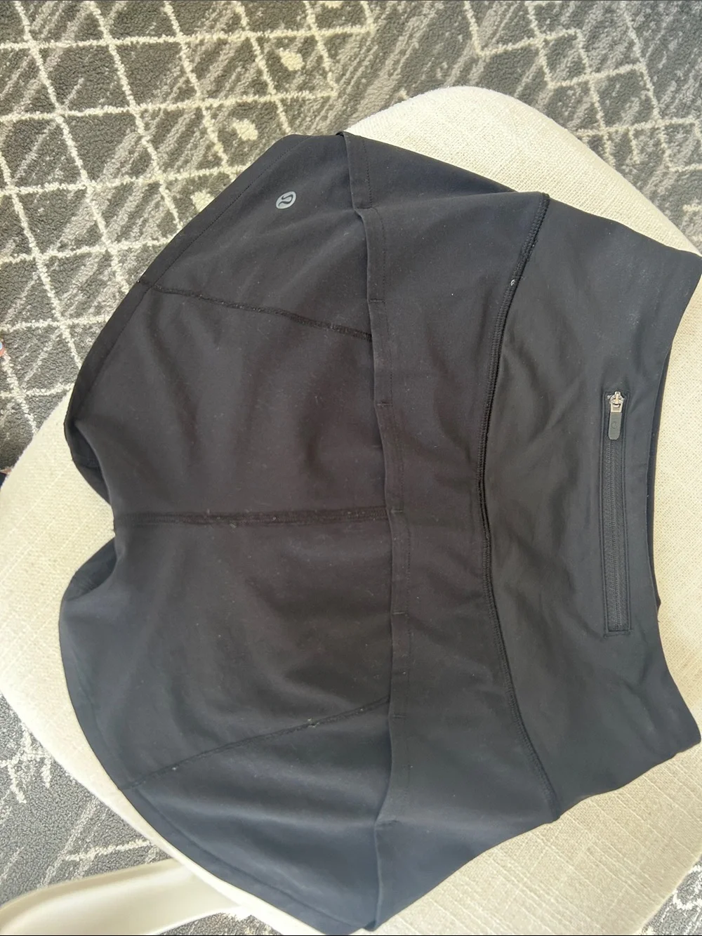 Lululemon- Womens Black Speed Up short